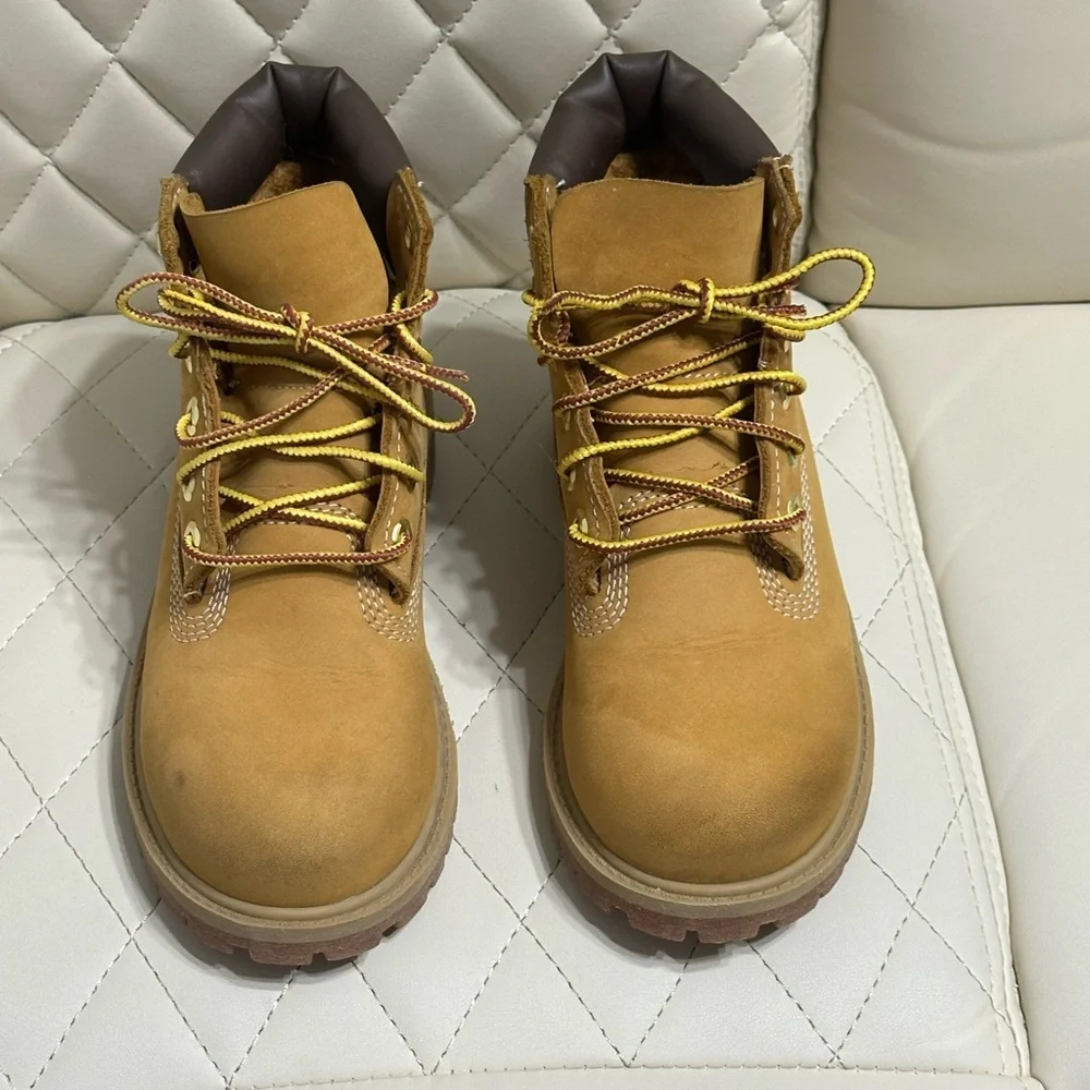Timberland kids' premium waterproof boots wheat nubuck tan color size 13